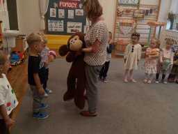 2025-09-15 Powitanie z małpka Iwoną